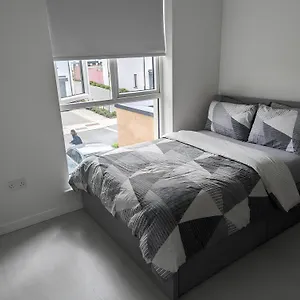 Séjour chez l'habitant New House, Private In A Peaceful Neighborhood, Dublin